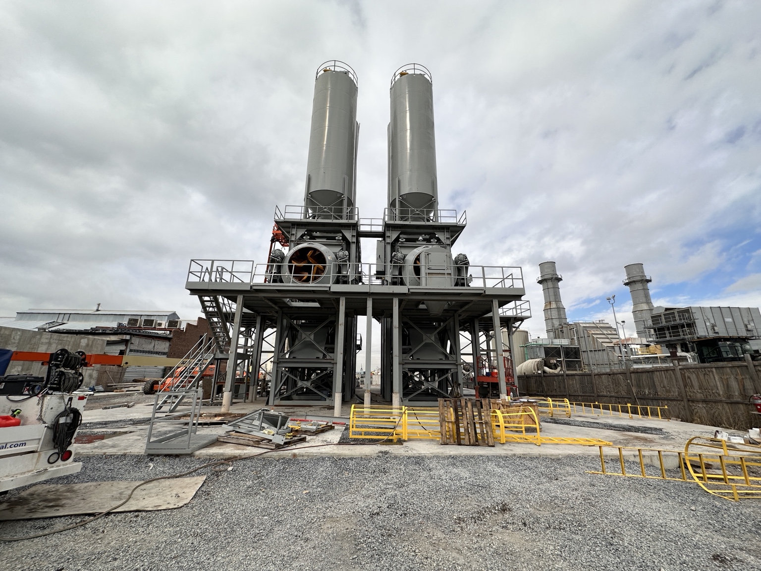 Concrete plant installation